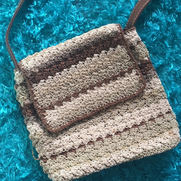 Handbags - Brown and tan knitted crossbody bag